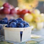 Klassisches saisonales Obst und Gemüse kann man auch ganz wunderbar auf dem Wochenmarkt oder an den Straßenverkäufen der Bauern erwerben. Bildquelle: Pixabay.de