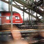 Seit dem Sommer gibt es das sog. Deutschlandticket der Deutschen Bahn. Bildquelle: © Jonas Junk / Unsplash.com